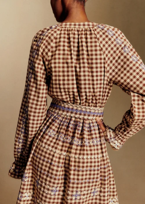 Robe Véronique - Vichy Marron Broderies Lila — image 4