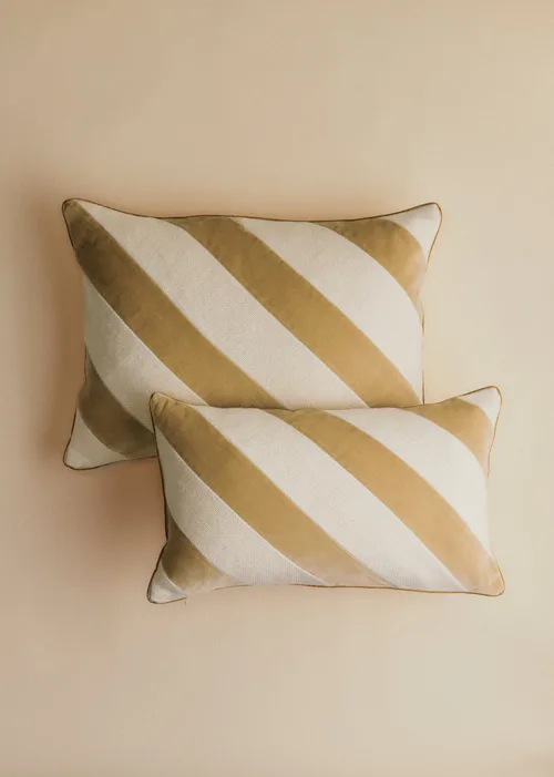 Coussin Toile Lin et Velours - Petit modèle - Beige — image 3