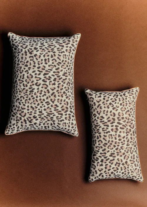 Coussin Jacquard - Petit modèle - Léopard Écru et Café — image 6