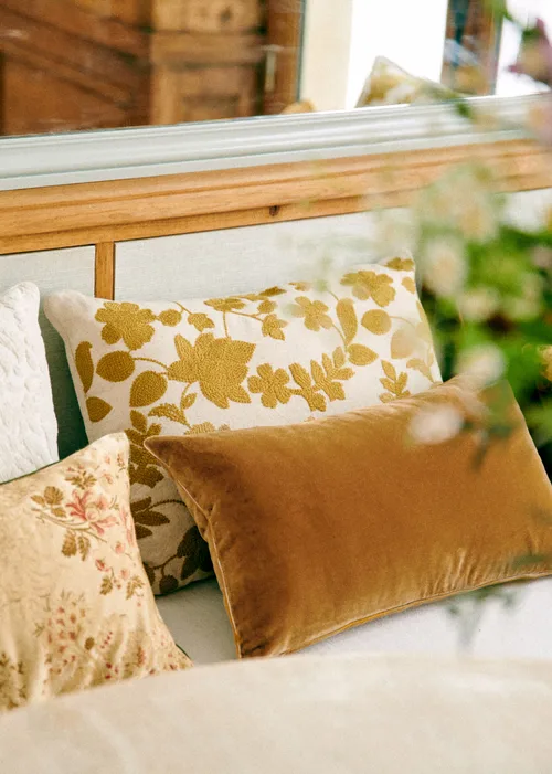 Coussin Velours Édition - Petit modèle - Caramel — image 3
