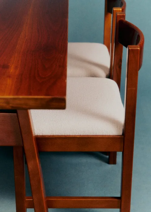 Ensemble table à manger et 4 chaises signé Michelucci - Noyer — image 4
