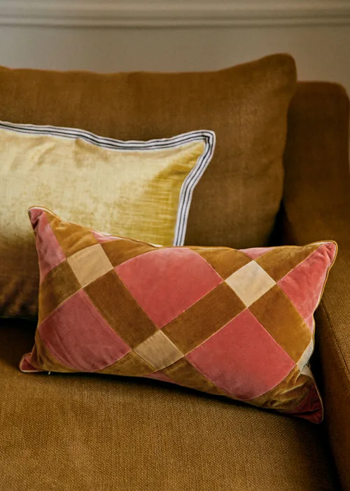 Coussin Velours Patchwork - Petit modèle - Blush et Caramel — image 3
