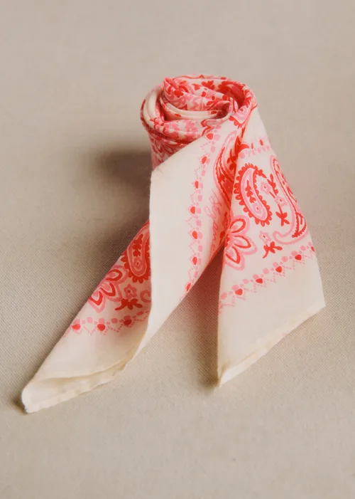 Foulard Gaston - Imprimé Bandana Écru Rose — image 3