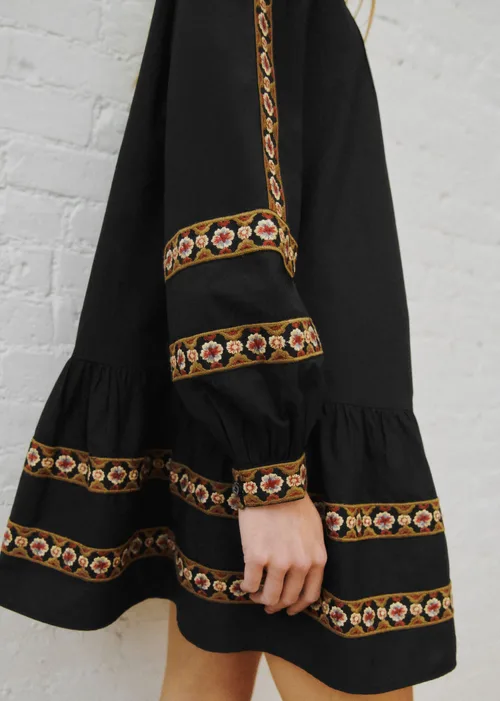 Robe Aliette - Sézane x Sea NY - Broderie Placée Bande Fond Noir — image 3