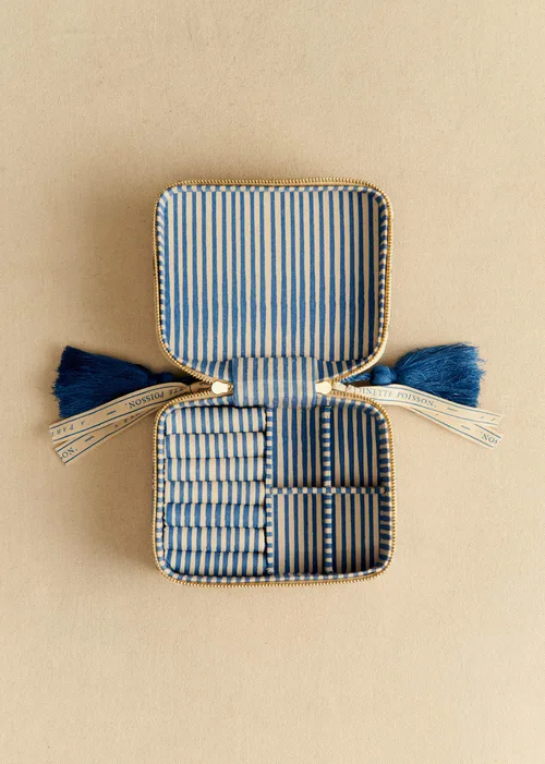 Grand écrin - Sézane x Antoinette Poisson - Imprimé Oiseaux Bleus — image 3