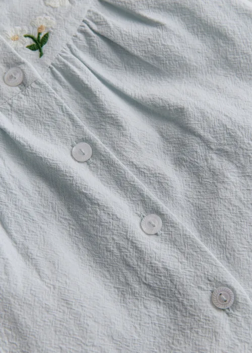 Chemise Bertille - Broderie Contrastée Marguerite Fond Bleu Ciel — image 4