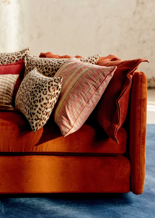 Coussin Tissé Rayures - Grand modèle - Rose et Ecru — image 3