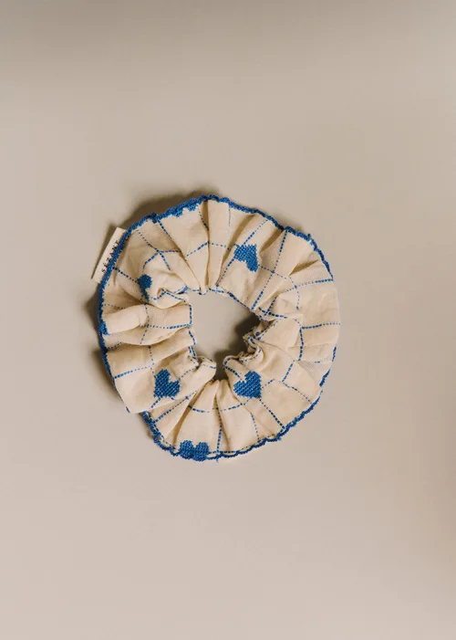 Chouchou - Broderie Coeurs Bleu Vintage