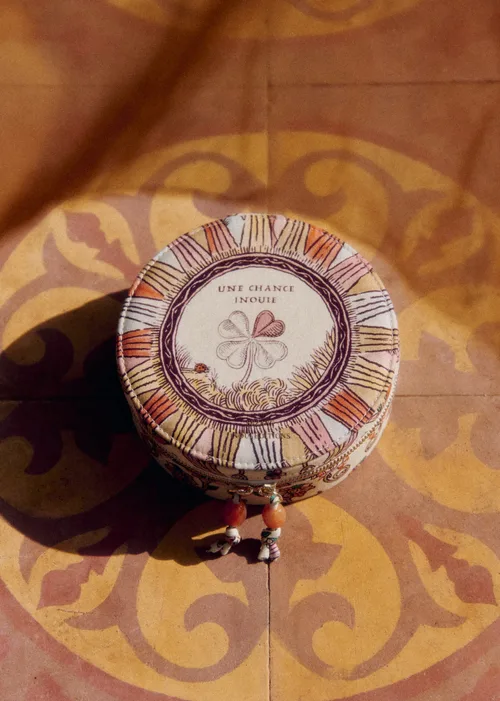 Grand écrin à bijoux - Sézane x Inoui Éditions - Imprimé Chance — image 4