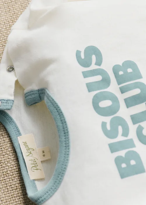 T-Shirt Bisous club - Ecru / bleu vintage — image 4