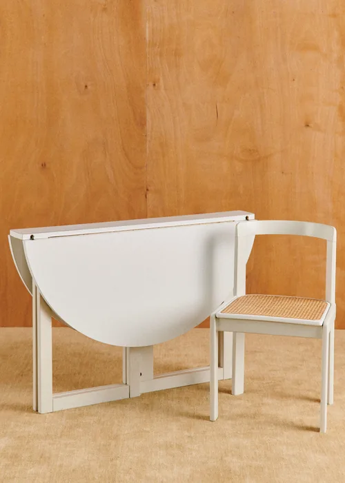 Ensemble de table et chaises blanches vintage - Bois — image 4