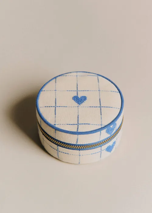 Broderie Coeurs Bleu Vintage
