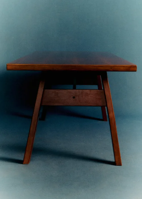 Ensemble table à manger et 4 chaises signé Michelucci - Noyer — image 3