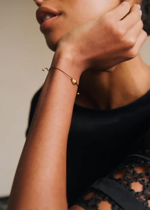 Bracelet Cléo - Chocolat - Lettre C — image 3