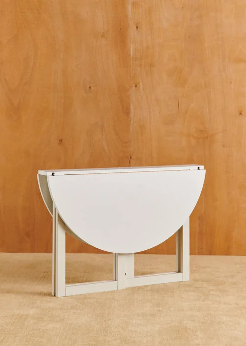 Ensemble de table et chaises blanches vintage - Bois — image 5