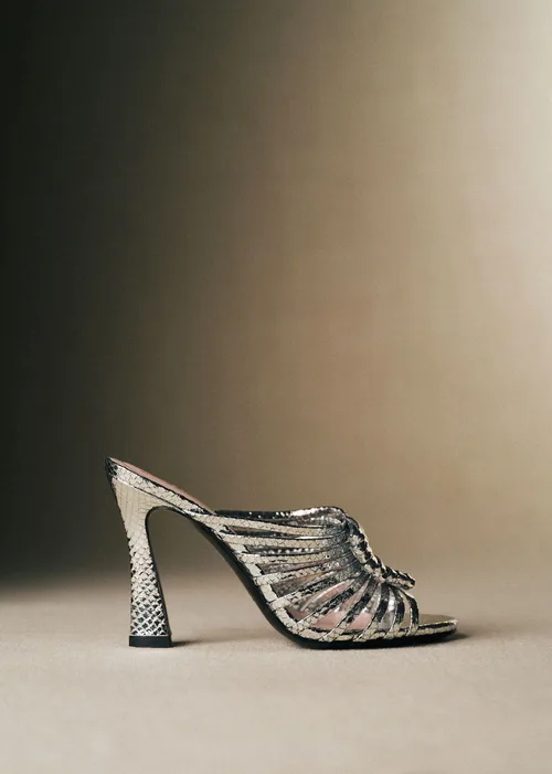 Sandales Lucie - CFM Souliers x Editions Sézane - Serpent argent — image 4