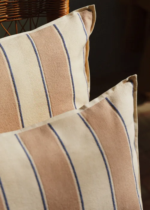 Coussin Tissé Rayures - Petit modèle - Beige et Bleu — image 5