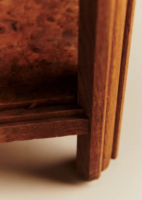 Table d'appoint en loupe d'orme - Loupe d'orme — image 6