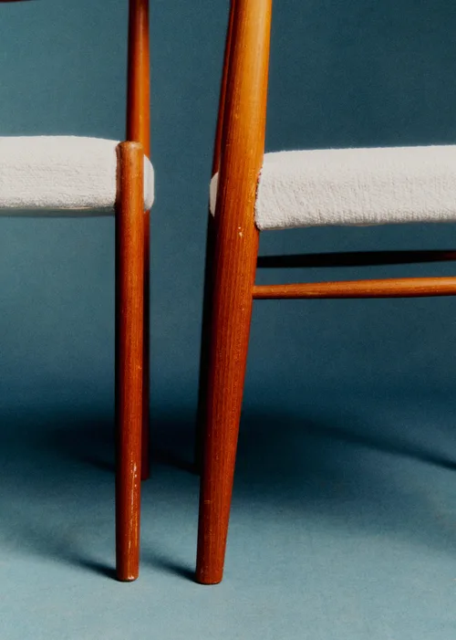 Lot de 4 chaises vintage dossier courbé - Bois — image 3