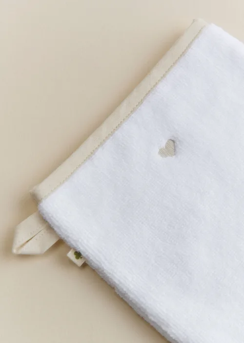 Cape de bain - Coeur Beige — image 4