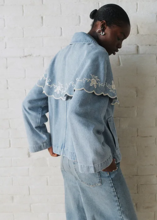 Veste Josephy - Sézane x SEA NY - Broderie Placée Crème Fond Bleu Denim — image 4