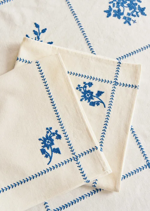 Set de 2 serviettes brodées - Broderie Bleu Fond Ecru — image 3