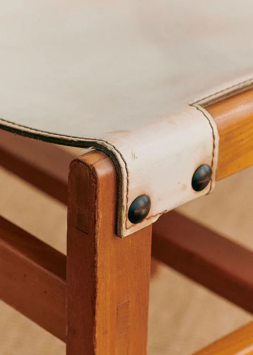 Lot de 6 chaises Maison Regain années 1960 - Orme et Cuir — image 6