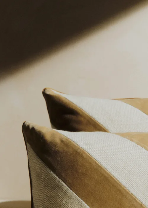 Coussin Toile Lin et Velours - Petit modèle - Beige — image 5
