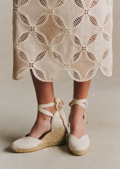 Robe Cherina - Crochet Crème Fond Naturel Patch Taupe — image 3