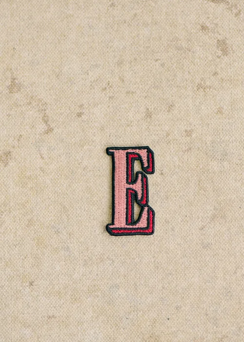 Lettre E Rose
