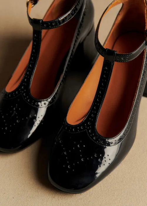 Salomés Esther - Noir Vernis — image 5