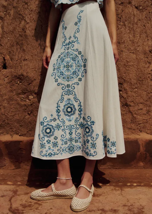 Jupe Agata - Broderie Contrastée Bleu Fond Ecru — image 3