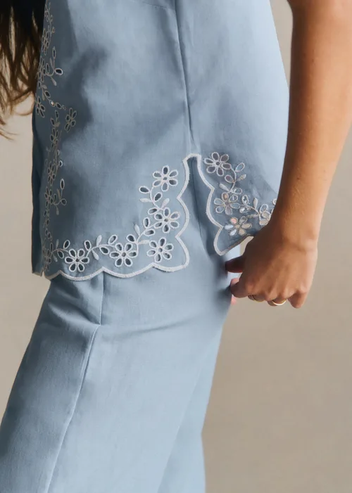 Chemise Isea - Broderie Contrastée Écru Fond Bleu Vintage — image 3