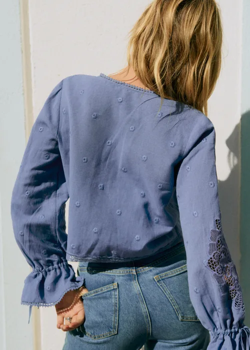 Chemise Akiraly - Broderie Unie Oeillet Bleu — image 4