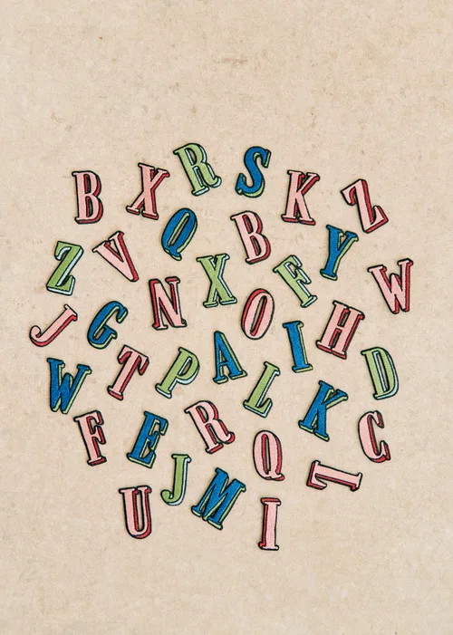 Lettre U Rose