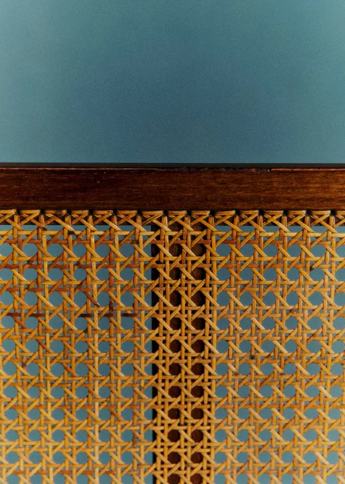 Banquette vintage noyer et cannage - Noyer et cannage — image 4