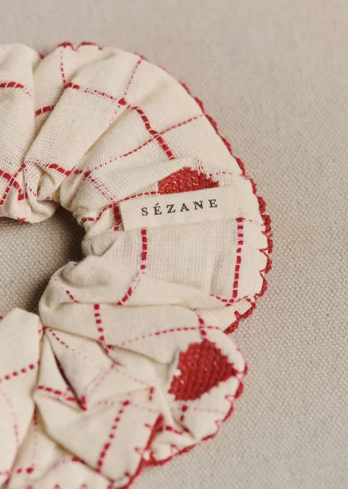 Chouchou - Broderie Coeurs Rouges — image 3