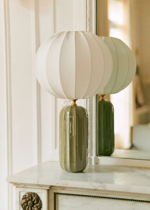 Lampe Traviata - Vert sauge - Abat-jour Sonate - Écru — image 4