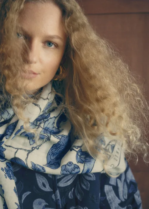 Etole Pio - Sézane x Antoinette Poisson - Imprimé Oiseaux Bleus — image 4