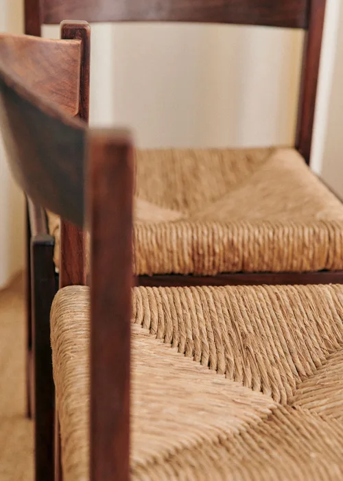 Lot de 4 chaises italiennes années 1970 - Noyer et rotin — image 3