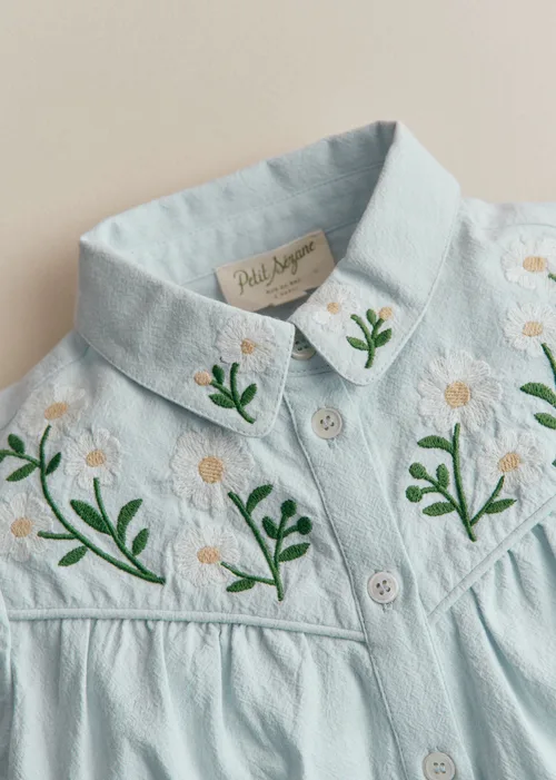 Chemise Augusta - Broderie Contrastée Marguerite Fond Bleu Ciel — image 4
