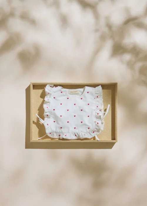 Bavoir Leia - Motif blanc / Broderies Rouges — image 4
