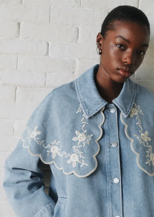 Veste Josephy - Sézane x SEA NY - Broderie Placée Crème Fond Bleu Denim — image 3