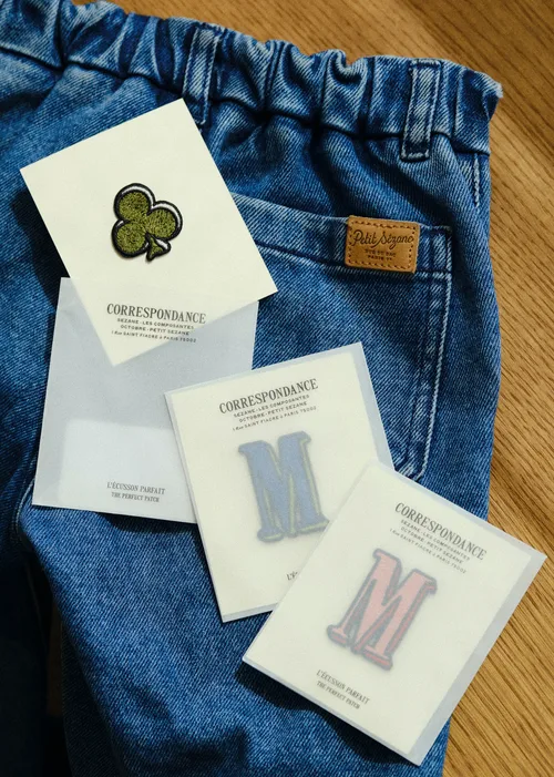 Ecusson vert / bleu - Lettre M - Bleu — image 6